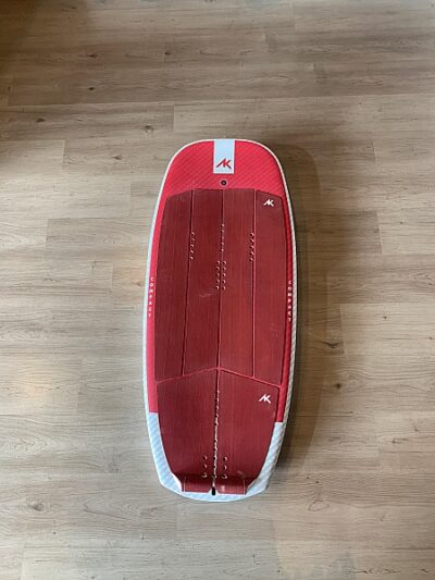 AK   COMPACT  V2  4´4"X3.1"  46L ( NEW)