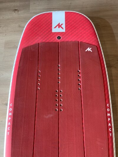 AK   COMPACT  V2  4´4"X3.1"  46L ( NEW) - Imagen 3